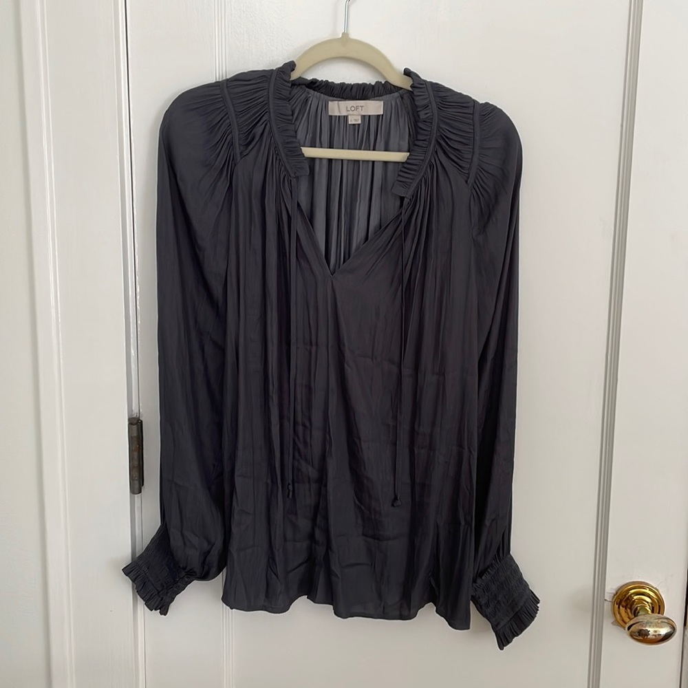 Loft long sleeve blouse grey